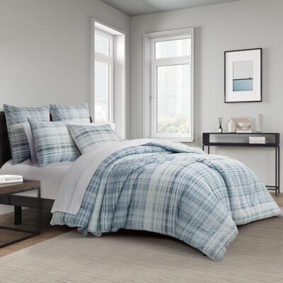 Five Queens Court Pascal Comforter Set
