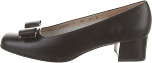 Ferragamo Leather Pumps Black Square-Toes with Bow Accents Size not listed estimated from measurements.