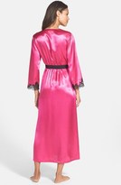 Thumbnail for your product : Oscar de la Renta 'Lace Refinement' Satin Robe
