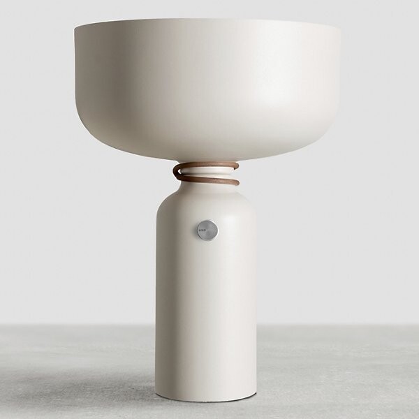 A-N-D Spotlight Volumes D Series Table Lamp in Gold