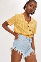 Thumbnail for your product : Topshop Womens Bleach Fray Kiri Shorts - Bleach Denim