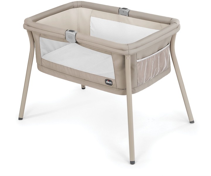 Chicco& LullaGo Portable Bassinet in Beige