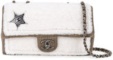 Chanel Vintage sac porté épaule textu 