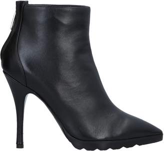 Rodo Ankle boots