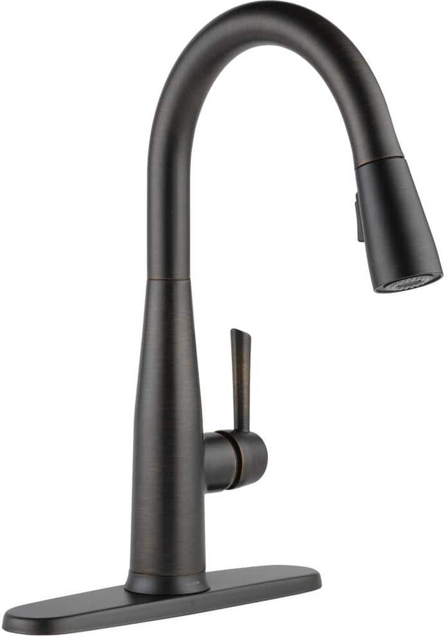 Delta Essa Touch2O Technology Single-Handle Pull-Down Sprayer Kitchen Faucet with MagnaTite Docking in Venetian Bronze