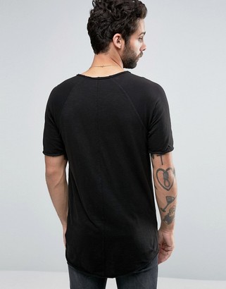 Pull&Bear T-Shirt In Black With Pocket and Curved Hem