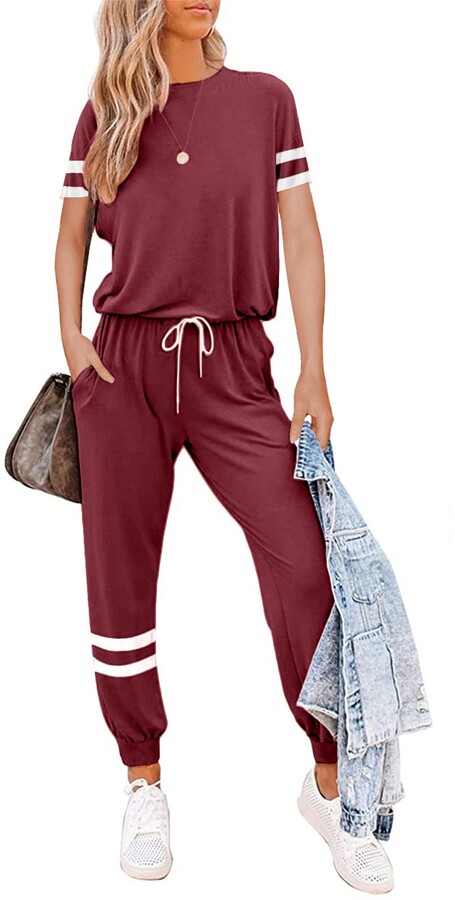 Vertvie Women's 2 Piece Striped Tracksuit Set Short Sleeved Round Neck Sweatshirt and Drawstring Pants Stretchable Tracksuits 