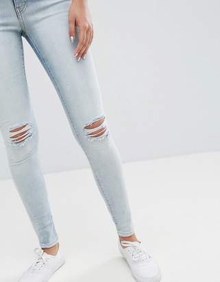 Vero Moda Skinny Jean With Ripped Knee