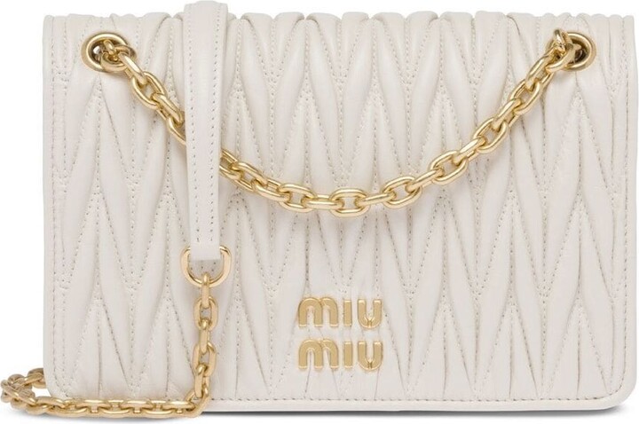 Miu Miu White Matelasse Patent Leather Tote Bag ref.365483 - Joli Closet