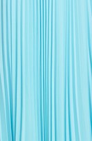 Thumbnail for your product : Donna Morgan 'Giselle' Pleated Chiffon Gown