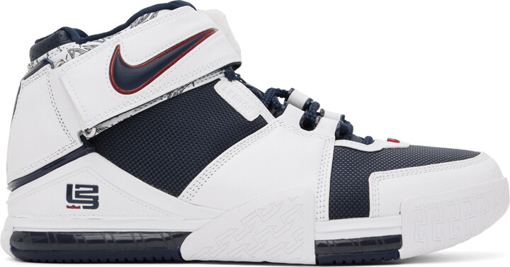 lebron 2 different shoes