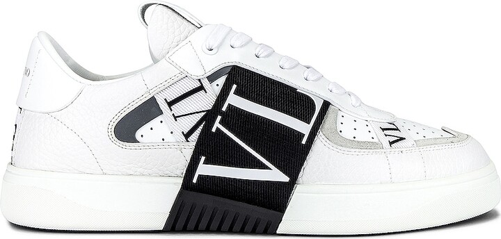 Valentino Garavani VL7N Sneakers in White