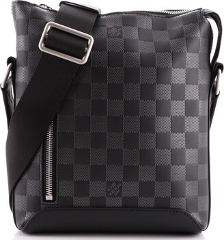 Louis Vuitton, Bags, Louis Vuitton Discovery Messenger Bag Damier Infini  Leather Bb Black