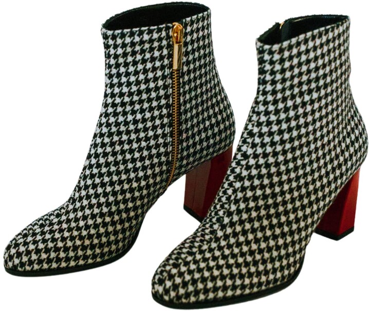 houndstooth boots