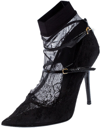 Black Lace Fabric Shoes | Shop the 
