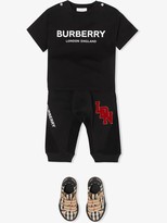 Thumbnail for your product : Burberry Children Logo Print Cotton T-shirt