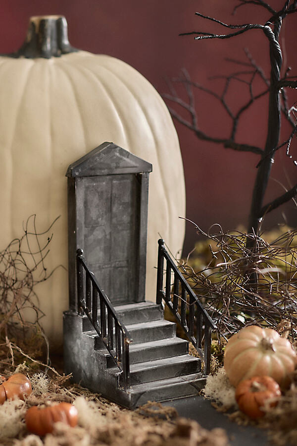 Concordville Spooky Village Staircase