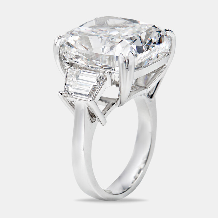 The Diamond Edit 22.00 cts Cushion Cut and Trapezoid Lab Grown Diamond 18k White Gold Ring Size 54