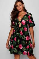 Thumbnail for your product : boohoo Plus Sadie Palm Printed Tie Front Skater Dress