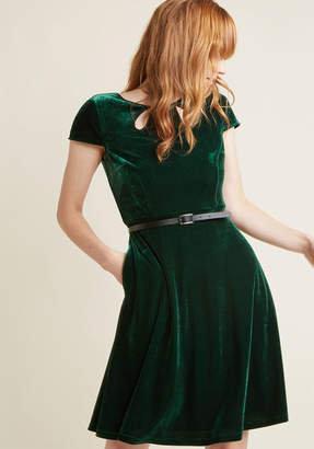 ModCloth Tri-Keyhole A-Line Dress in Emerald in S - Cap Midi