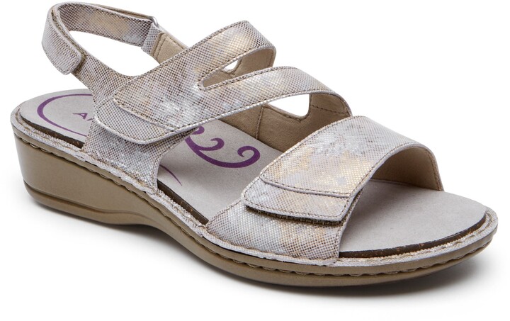 aravon sandals on sale