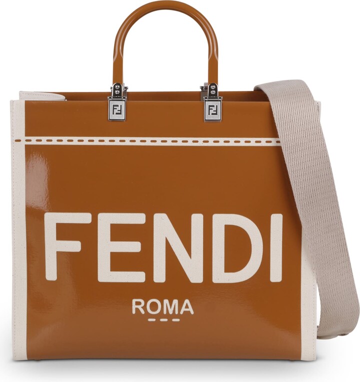 Fendi First Midi - Beige patent leather bag