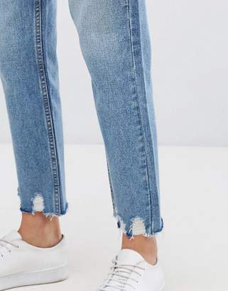 New Look Extreme Frayed Hem Mom Jeans