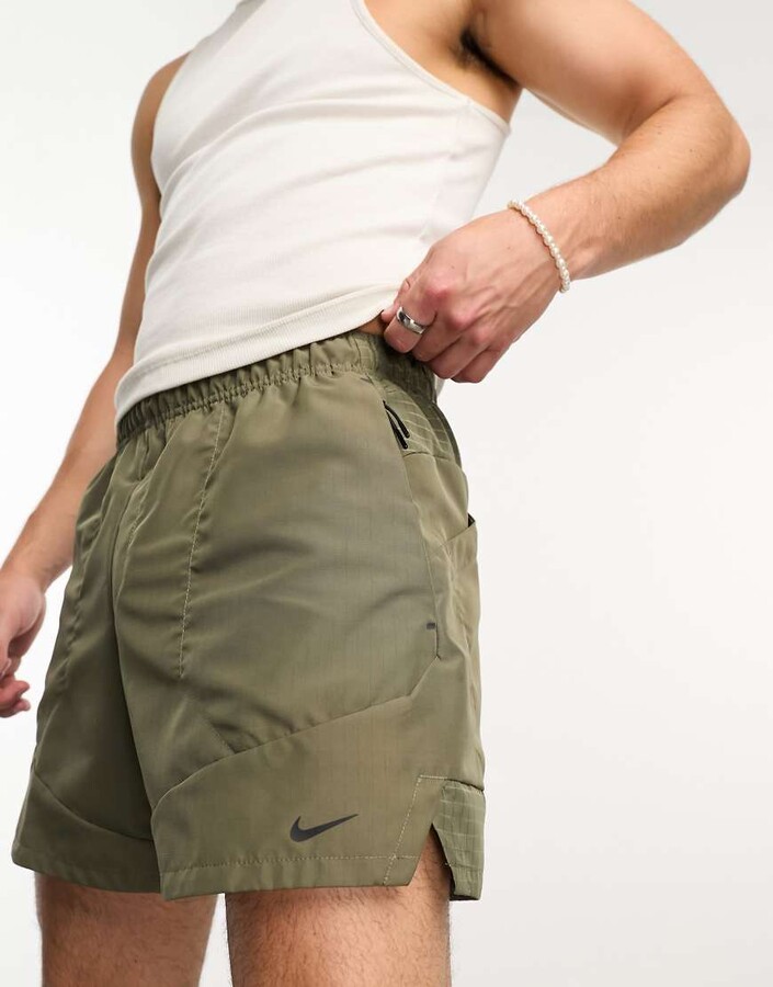 dri fit khaki shorts