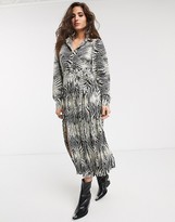 Thumbnail for your product : Object pleated maxi shirt dress in animal print