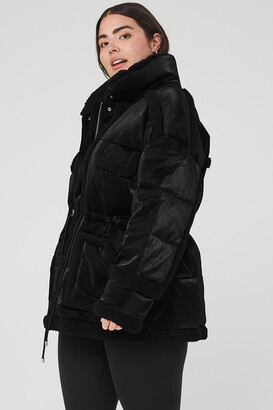 Vail Puffer Jacket in Black by Alo Yoga - Work Well Daily