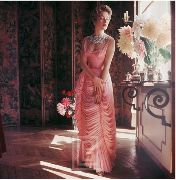 Mark Shaw, Designers' Homes, Viky Reynaud wearing Desses Dahlias, 1953, 2018