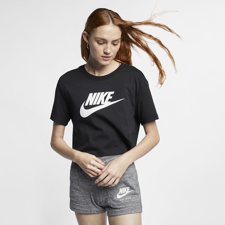 top cropped nike