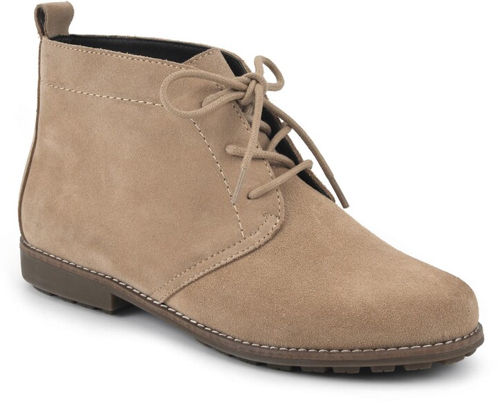 white mountain shoes