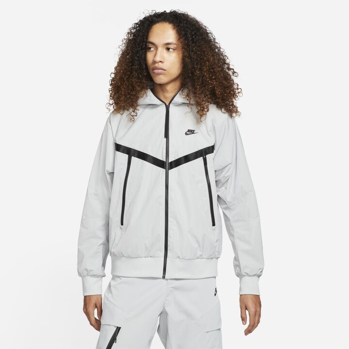 Nike Sportswear Premium Essentials Men's Unlined Hooded Windrunner ...