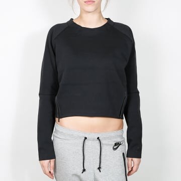 nike cropped borg fleece in black