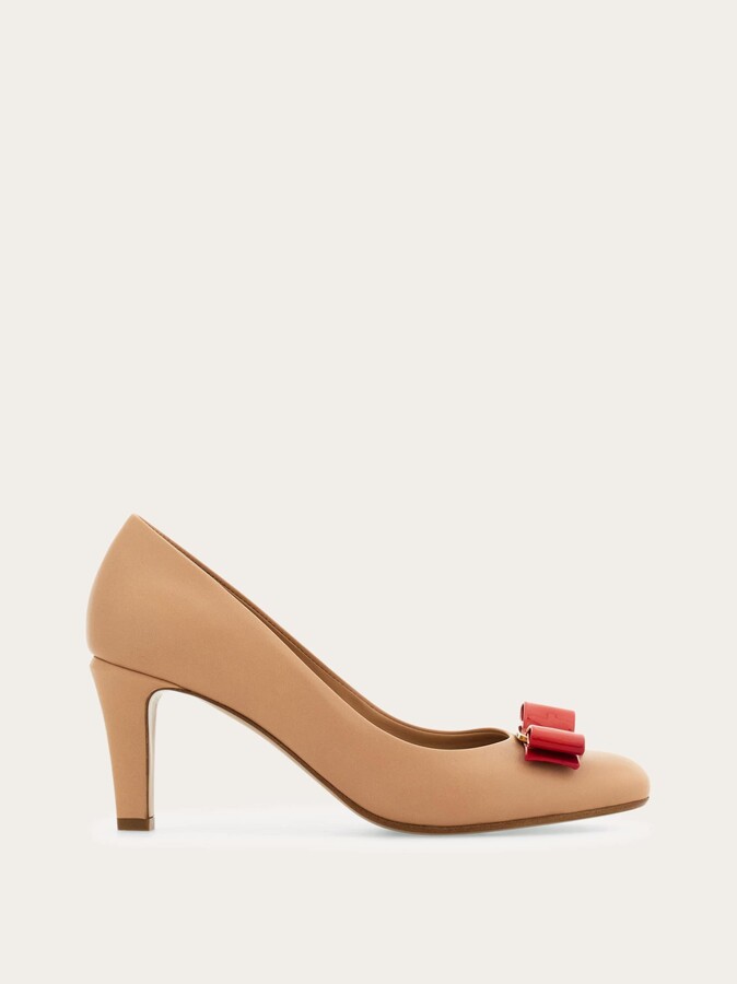 Ferragamo Women Vara bow pump Beige