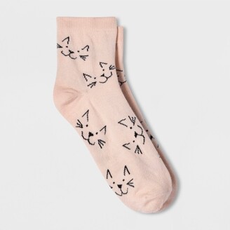 Xhilaration Women' Cat Face Ankle Sock Peach 4-10