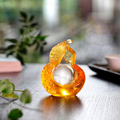 LIULI Crystal Art As The Good World Turns Generating Ruyi Through Fortune Crystal Hulu Chinese Feng Shui Figurine