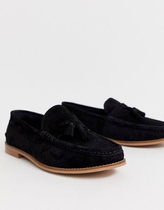 ASOS DESIGN DESIGN Wide Fit tassel loafers in black suede with natural sole