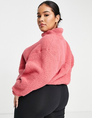 nike training cosy fleece