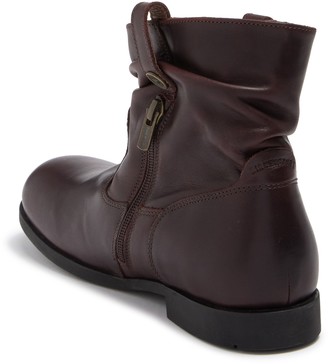 Birkenstock Sarina Leather Boot - Discontinued