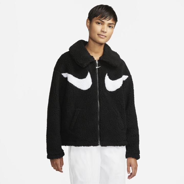 white nike fleece jacket