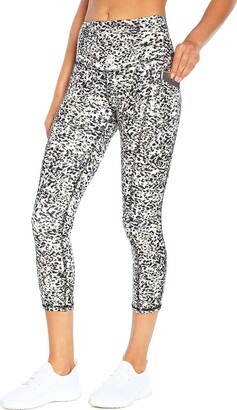 Jessica Simpson Sportswear Women's Standard Amber High Rise Pocket Capri  Legging - ShopStyle Activewear Pants