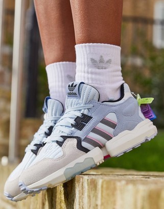 adidas torsion trainers