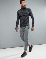 Thumbnail for your product : Saucony Running Runlife Seamless Half Zip Sweat In Print Sam800019-Bkh