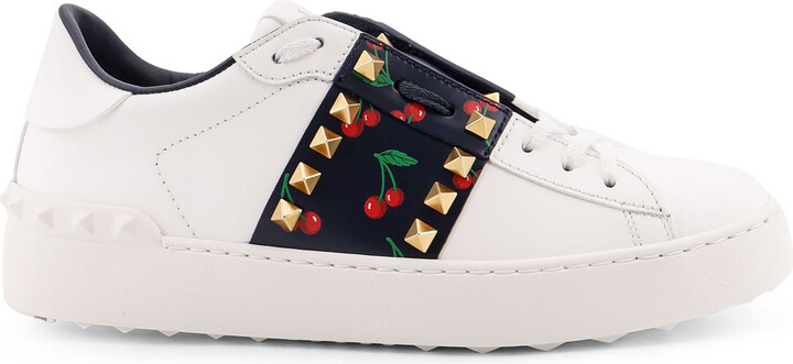 Rockstud Untitled Leather Low-top Sneakers