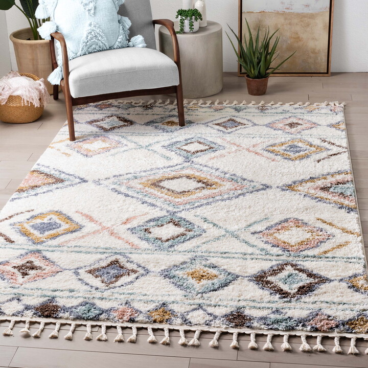 Well Woven Nala Moroccan Area Rug, 3.92' x 5.25', Cotton Fringe For Authentic Look, Plush & Soft Shag Pile, Moroccan Tribal Print