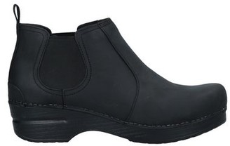 dansko women's meadow ankle boot