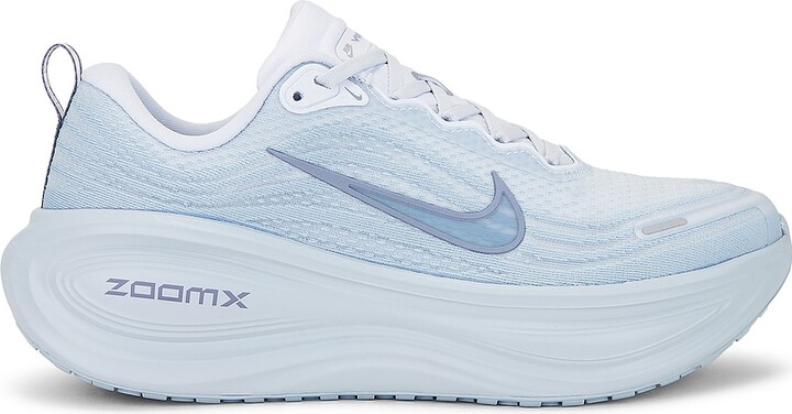 Nike Vomero Plus in Grey,Baby Blue
