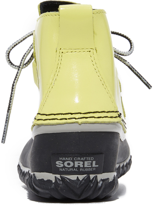 Sorel Out 'n About Leather Booties